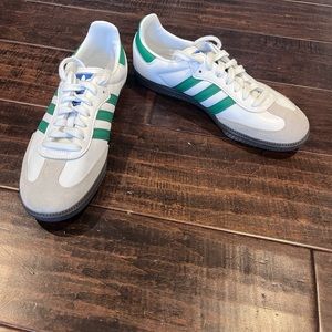 Adidas OG Sambas Green and White M6 / W7